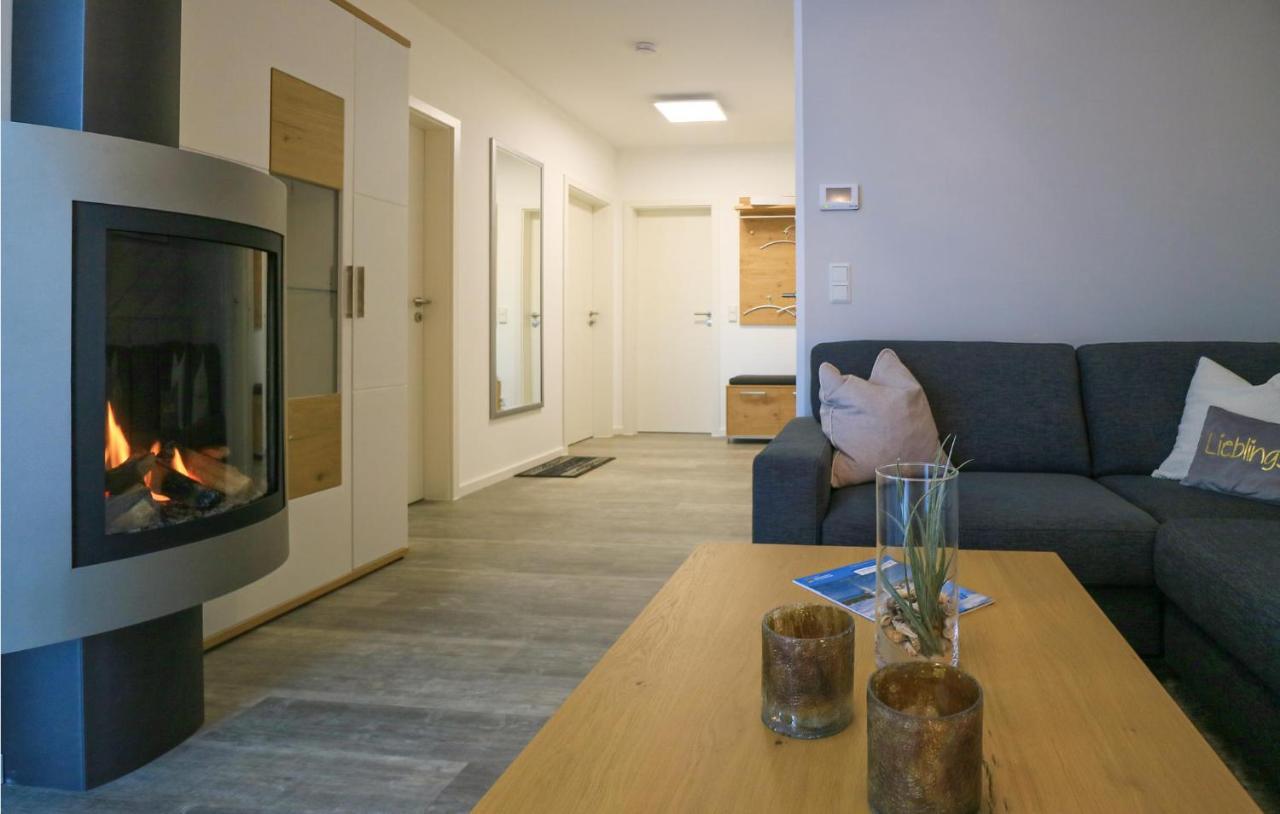 2 Bedroom Cozy Apartment In Rechlin Exteriör bild