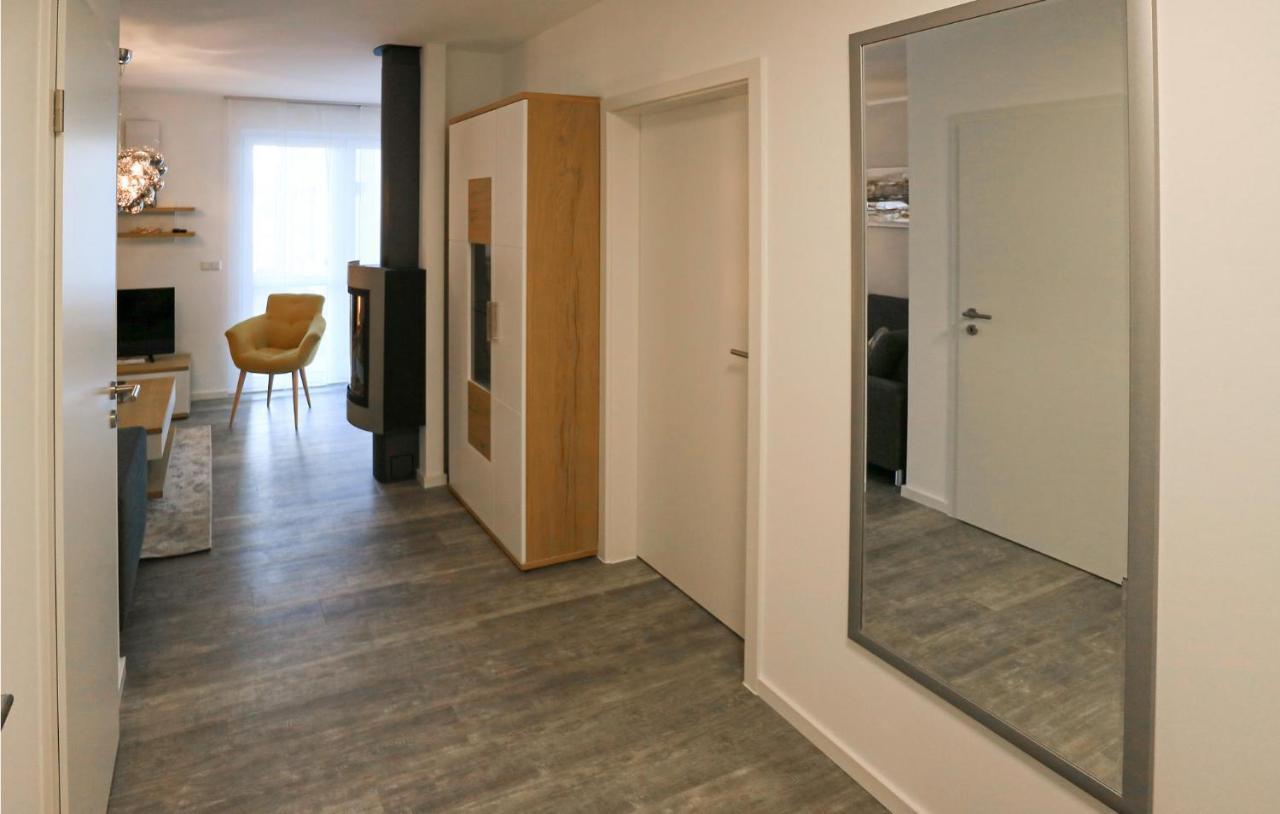 2 Bedroom Cozy Apartment In Rechlin Exteriör bild